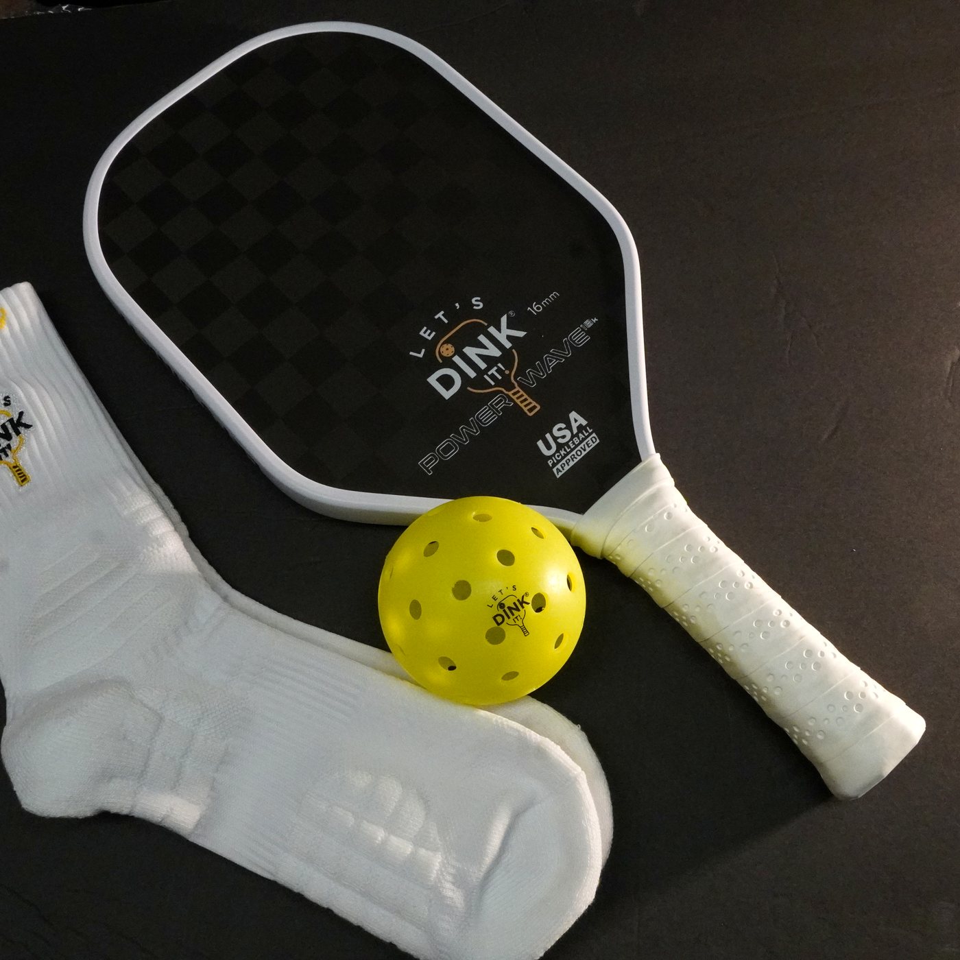 Figureology paddle with pickleball and court socks